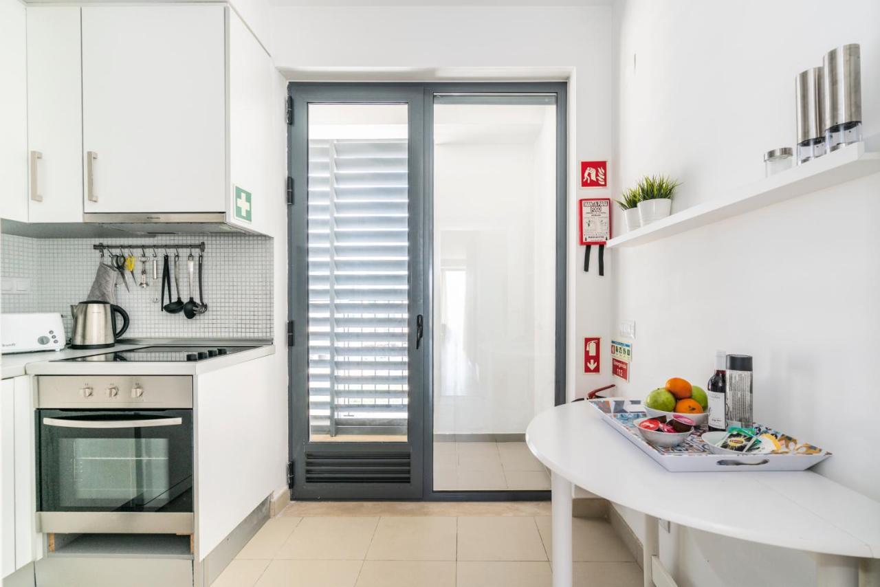 Bright & Spacious 2 Bed Flat 2 Bath W Garage In Lagos Marina Dış mekan fotoğraf