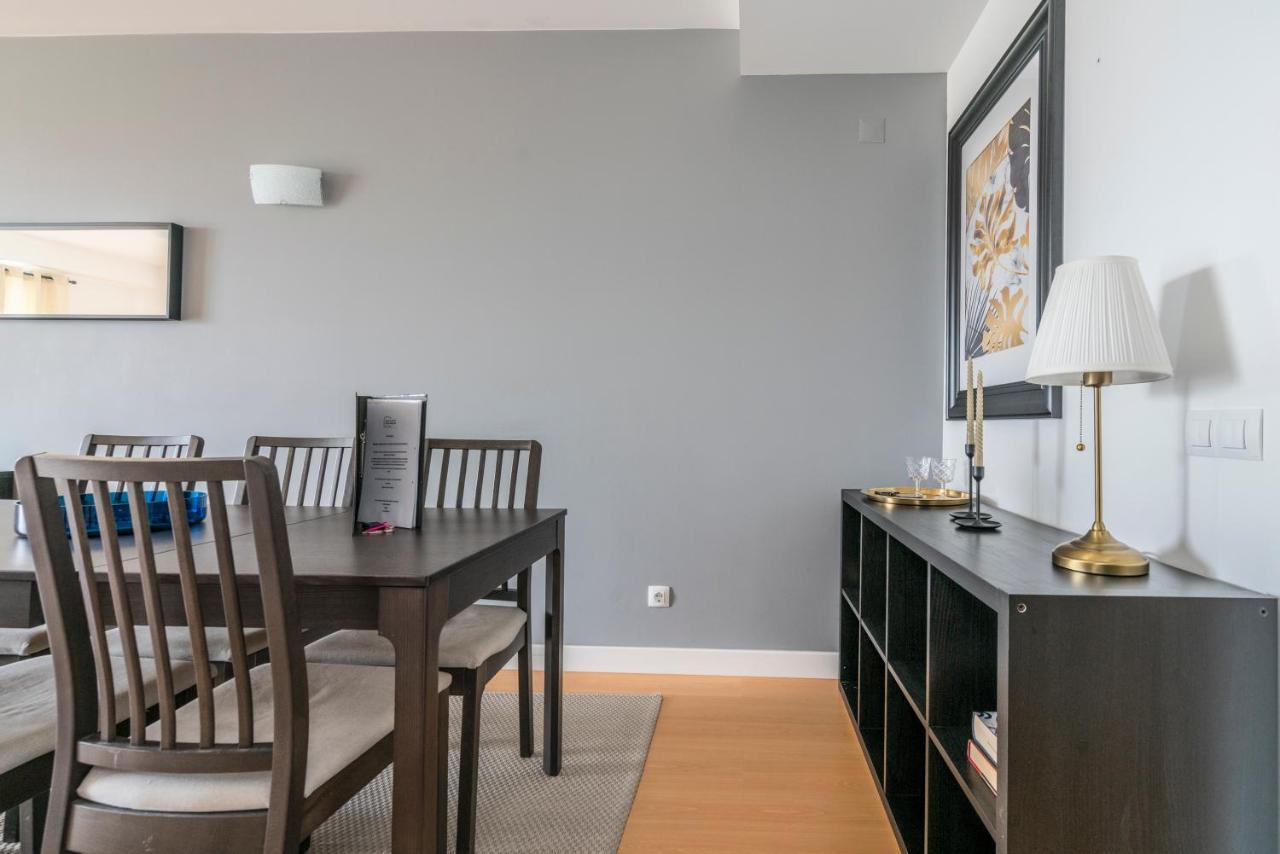 Bright & Spacious 2 Bed Flat 2 Bath W Garage In Lagos Marina Dış mekan fotoğraf