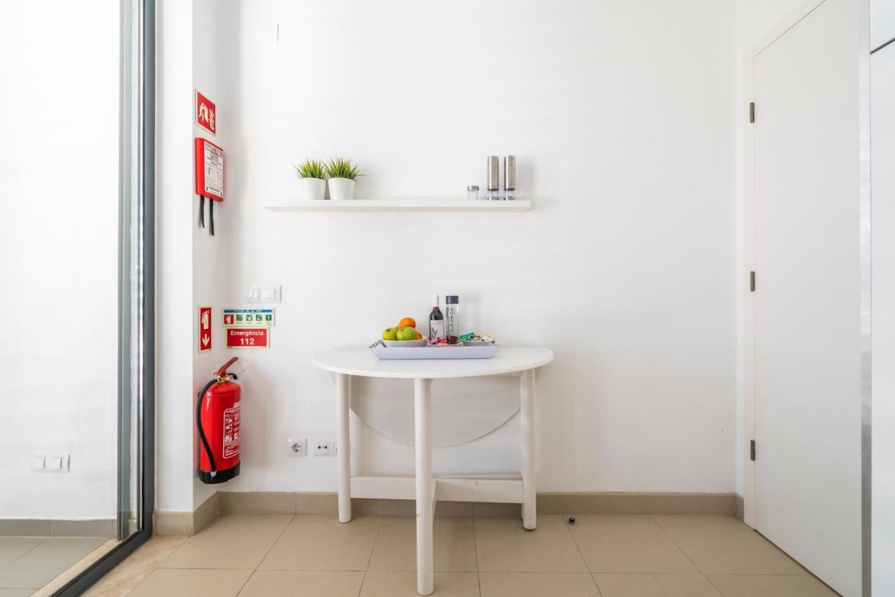 Bright & Spacious 2 Bed Flat 2 Bath W Garage In Lagos Marina Dış mekan fotoğraf